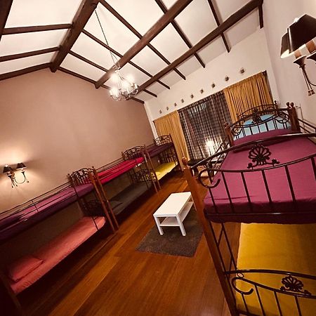 New Great Shanghai Female Hostel Джордж Таун Екстериор снимка